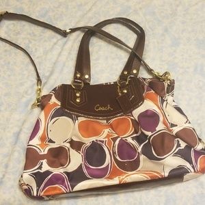 👜Coach scarf print